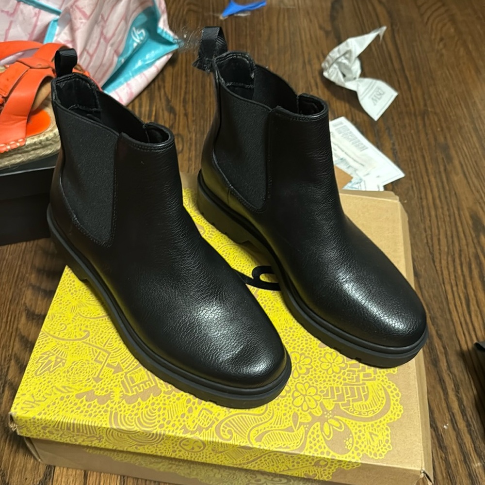 Mix no 6 size 7 Chelsea boots